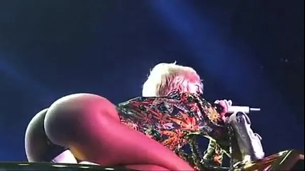 Mostrar show de bunda perfeita miley cyrus meus clipes