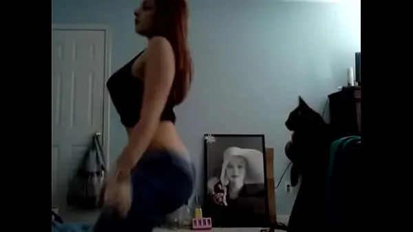 แสดง Millie Acera Twerking my ass while playing with my pussy คลิปของฉัน