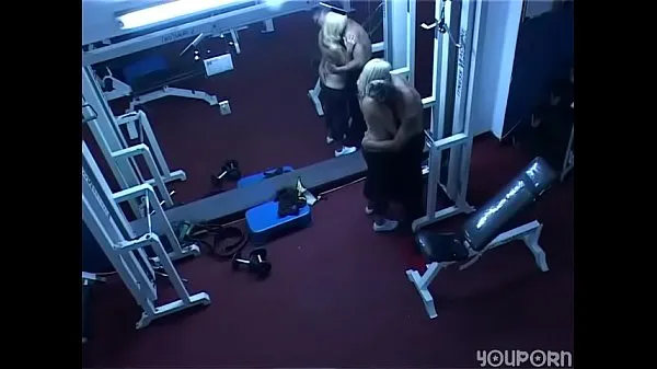 Mostra Amici presi a scopare in palestra - Spy Cam miei Clip