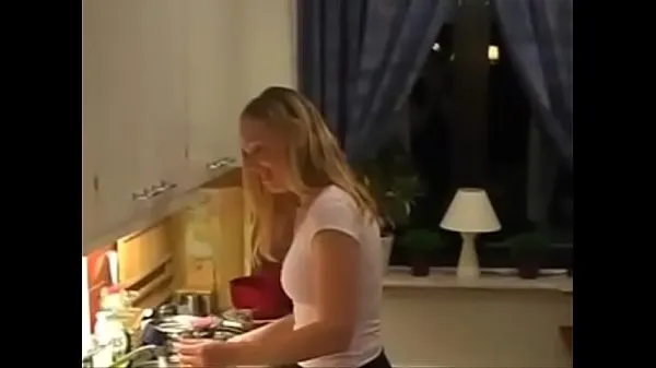 Laat Sweet homemade couple having sex before bedtime mijn clips zien