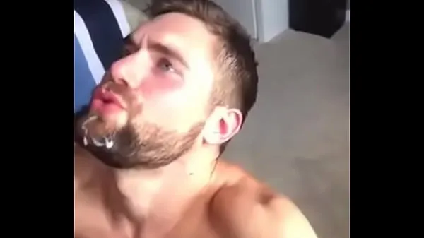 Vis sucking and washing cum in the mouth mine klip