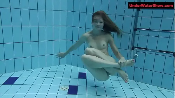 แสดง Bouncing booty in a underwater show คลิปของฉัน