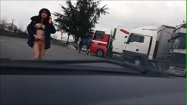 Laat bitch turns on 2 truckers mijn clips zien