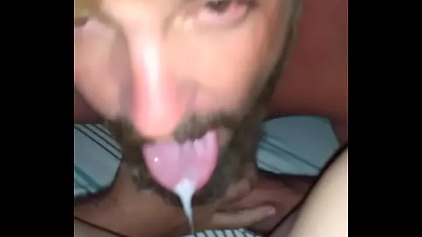 Laat Horn cleaning the bride's cumshot pussy mijn clips zien