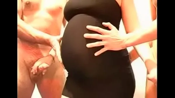 Pokaż Pregnant in black dress gangbangmoje klipy