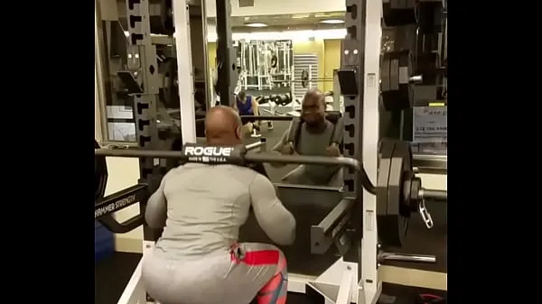 Εμφάνιση look at the ass of this guy from gym 2 των κλιπ μου