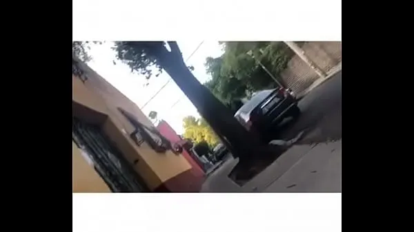 展示我的剪辑Jackal shows his cock in cdmx