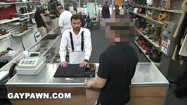 GAYPAWN - Dieser verzweifelte Idiot gibt seinen Arsch auf, um bares Geld zu verdienenmeine Clips anzeigen