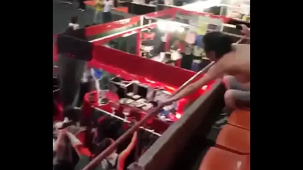 Mostrar Girl got fucked in at a game worldstar rome on IG meus clipes