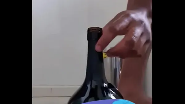 Big ass indian gay fucked bottle Saját klipek megjelenítése