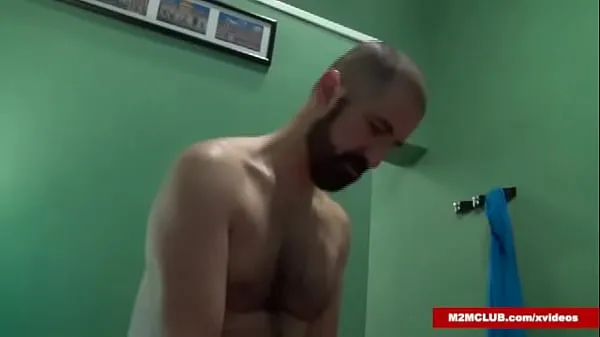 عرض Hot Spaniards Barebacking مقاطعي