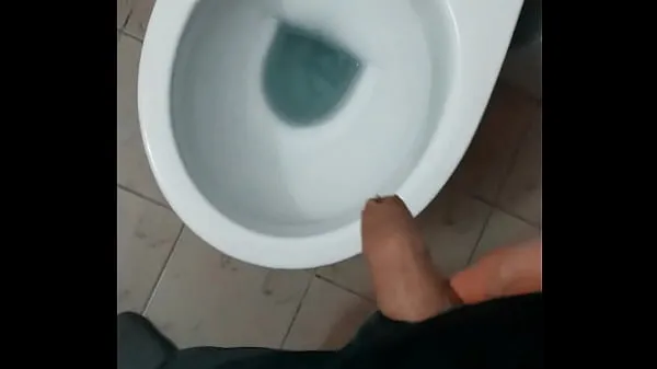 Tampilkan Pissing in a friend's house Klip saya