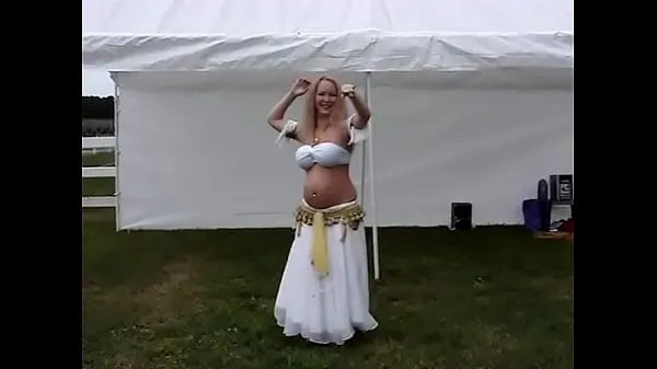 Laat Pregnant Belly Dancer - Drum mijn clips zien