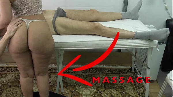 Mostrar Maid Masseuse with Big Butt me deixou levantar seu vestido e dedilhado sua buceta enquanto ela massageava meu pau meus clipes