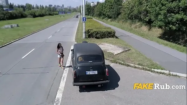 Thai girl with pussy piercings smashed in the back seat of a car Saját klipek megjelenítése