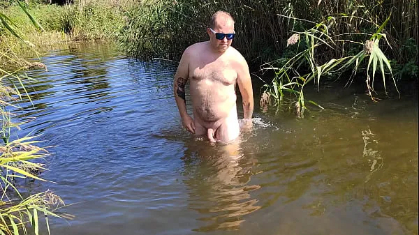 Caught me masturbate in river. Risky outdoor village adventures with pretty stepsister내 클립 표시