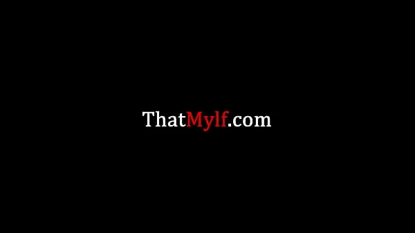 The Milf Boss’ Secret Sex Life- Dee Williams Saját klipek megjelenítése